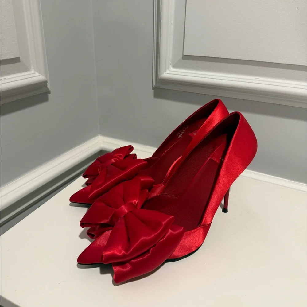Jeffrey Campbell Red Satin Heels with Bow Detail - Picture 2 of 9